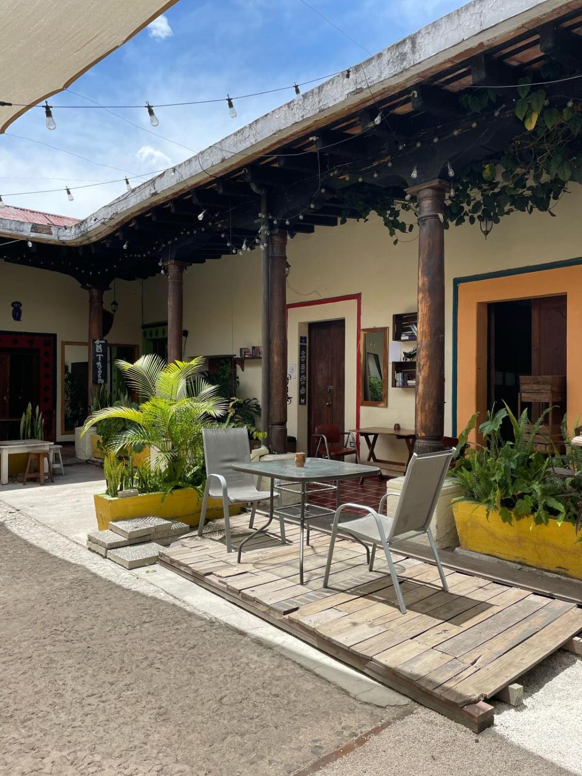 Volko Party Hostel Antigua Εξωτερικό φωτογραφία